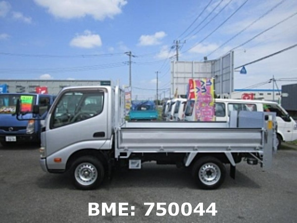 TOYOTA DYNA