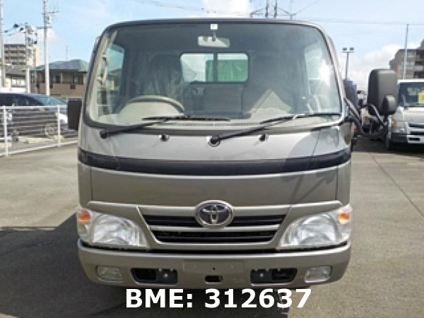 TOYOTA DYNA