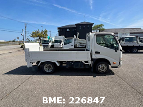 TOYOTA DYNA