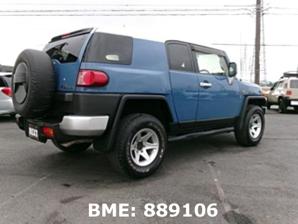 TOYOTA FJ CRUISER