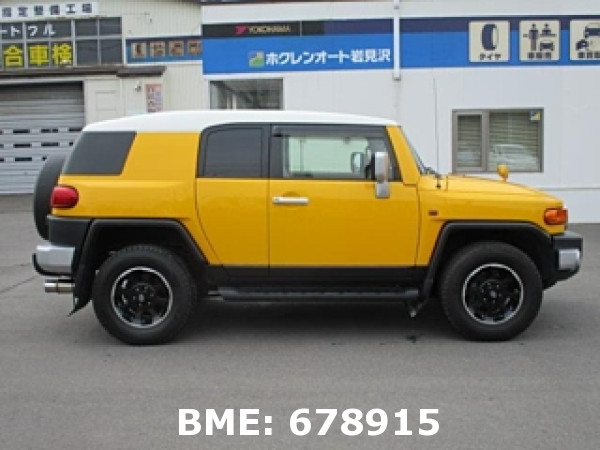 TOYOTA FJ CRUISER