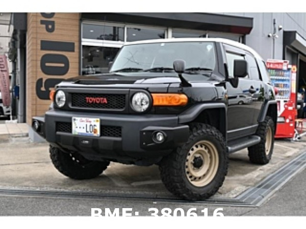 TOYOTA FJ CRUISER