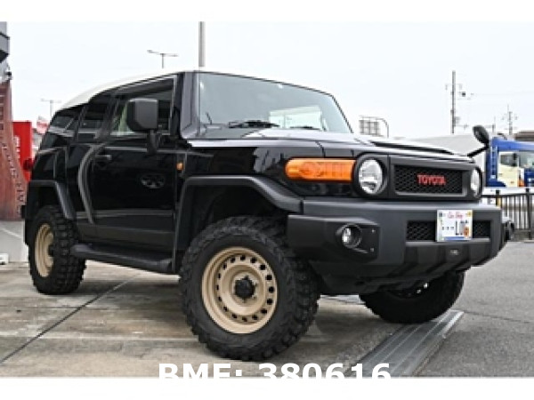 TOYOTA FJ CRUISER