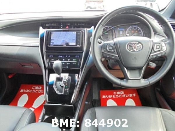 TOYOTA HARRIER