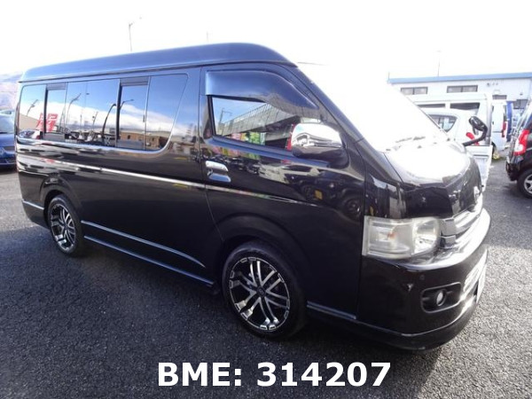 TOYOTA HIACE