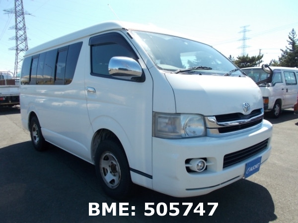 TOYOTA HIACE