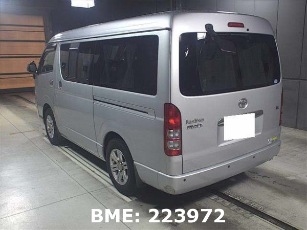 TOYOTA HIACE