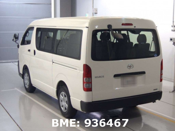 TOYOTA HIACE