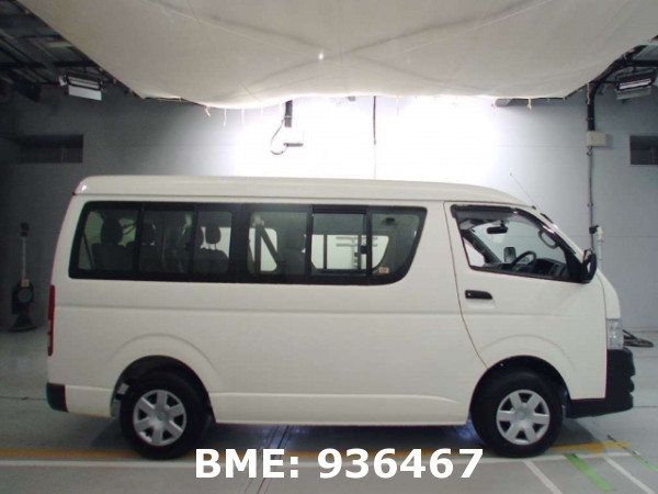 TOYOTA HIACE