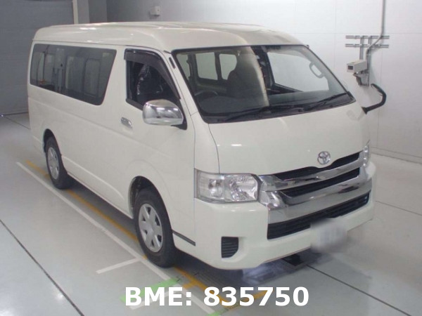 TOYOTA HIACE