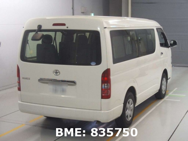 TOYOTA HIACE