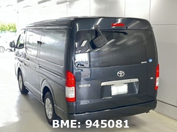 TOYOTA HIACE