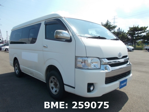 TOYOTA HIACE