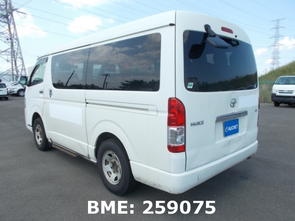 TOYOTA HIACE