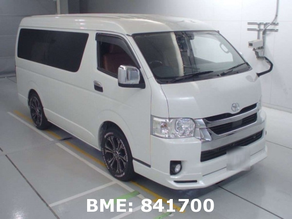 TOYOTA HIACE