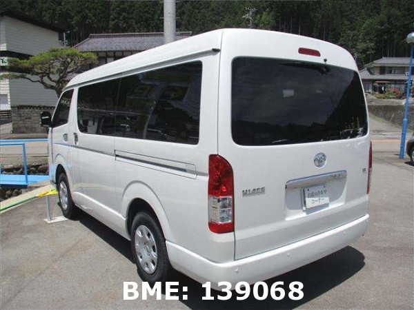 TOYOTA HIACE