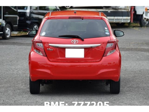 TOYOTA VITZ