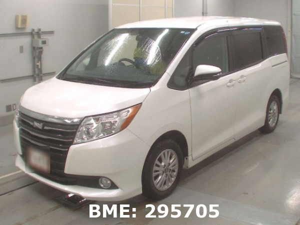 TOYOTA NOAH