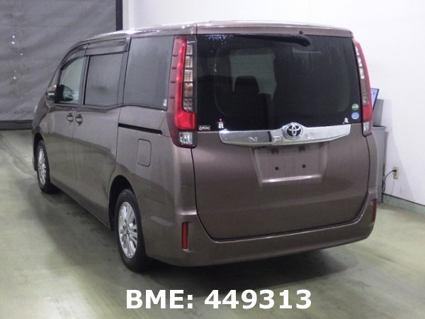 TOYOTA NOAH