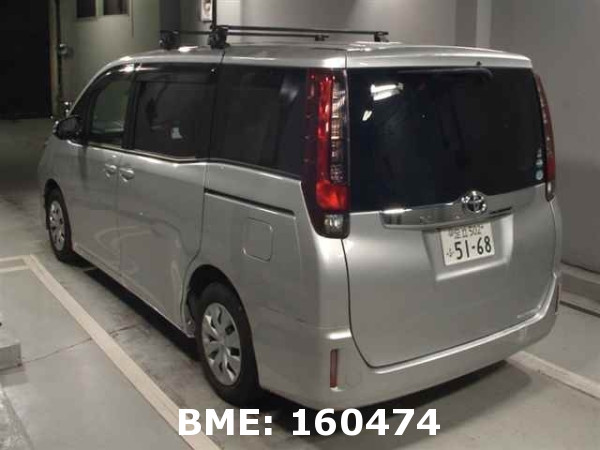 TOYOTA NOAH