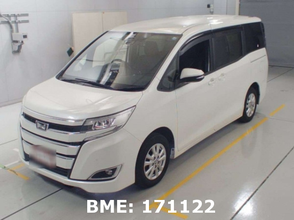 TOYOTA NOAH