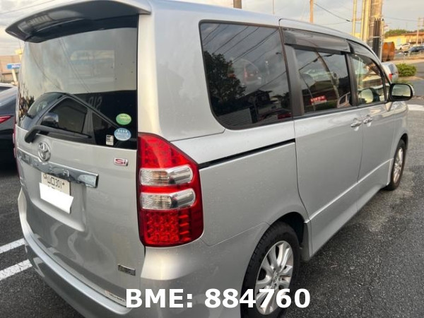 TOYOTA NOAH SI PACKAGE