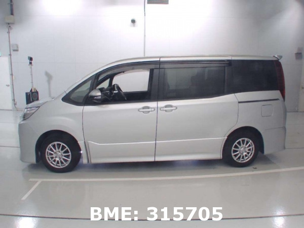 TOYOTA NOAH SI PACKAGE