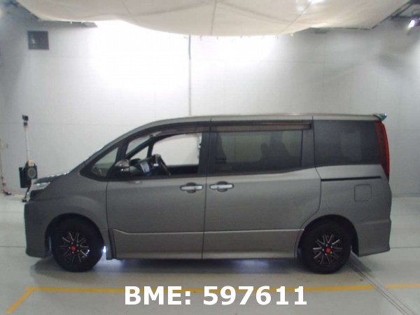 TOYOTA NOAH SI PACKAGE