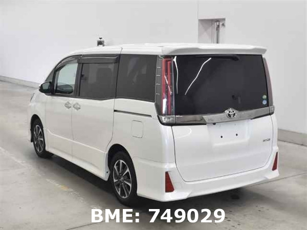 TOYOTA NOAH SI PACKAGE