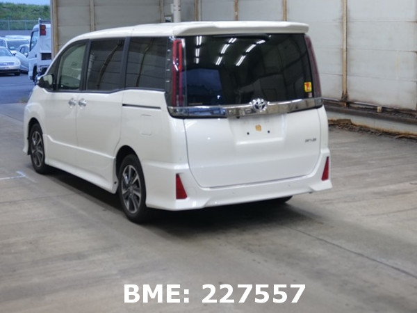 TOYOTA NOAH SI PACKAGE