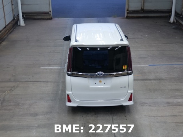 TOYOTA NOAH SI PACKAGE