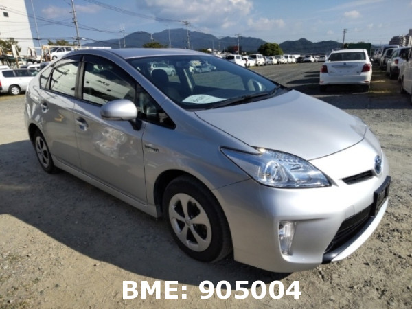 TOYOTA PRIUS