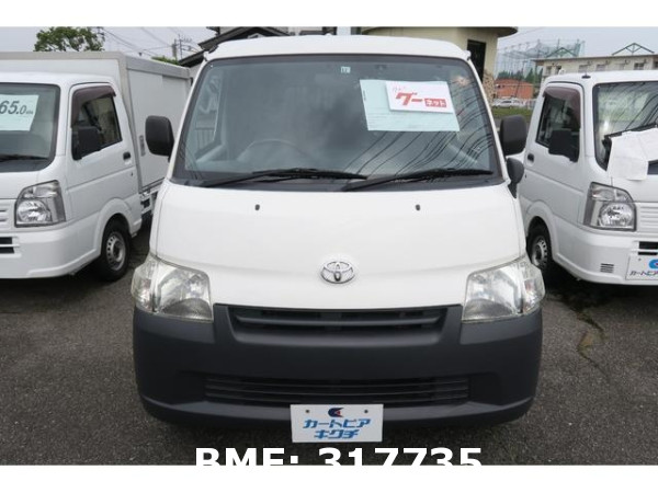 TOYOTA TOWN ACE VAN