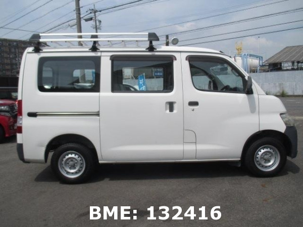 TOYOTA TOWN ACE VAN