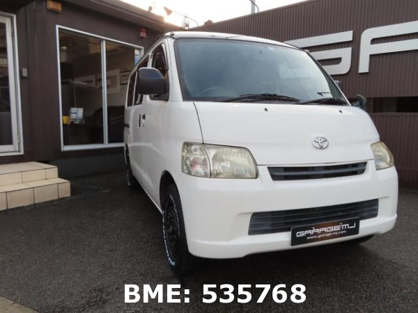 TOYOTA TOWN ACE VAN