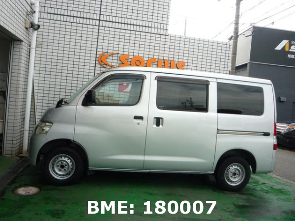 TOYOTA TOWN ACE VAN