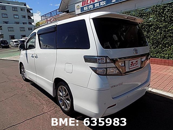 TOYOTA VELLFIRE