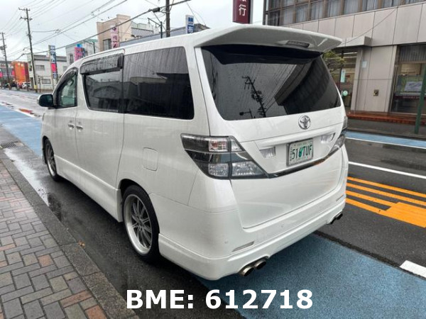 TOYOTA VELLFIRE