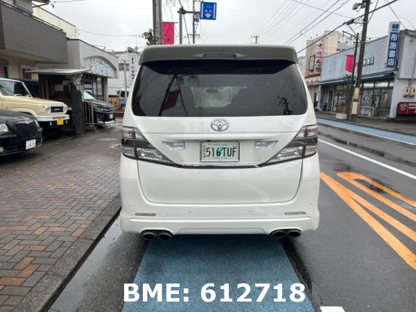 TOYOTA VELLFIRE