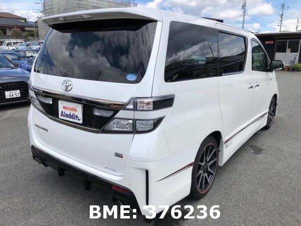 TOYOTA VELLFIRE