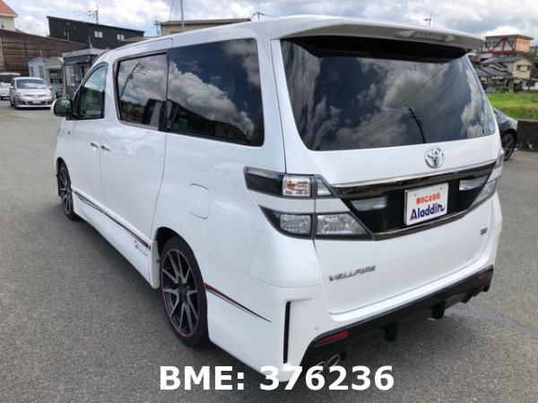 TOYOTA VELLFIRE