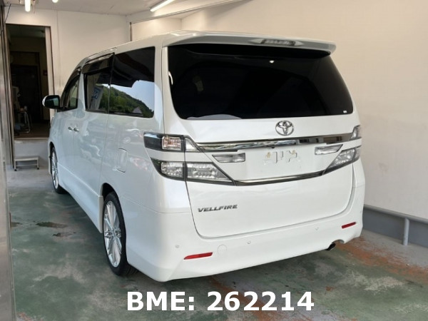 TOYOTA VELLFIRE