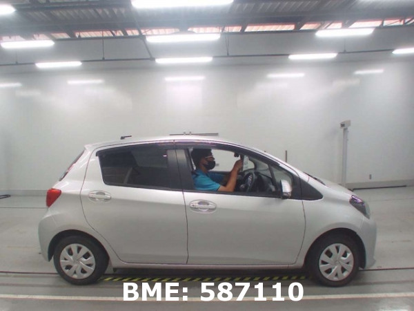 TOYOTA VITZ F