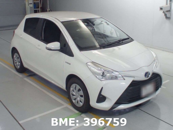 TOYOTA VITZ HYBRID F