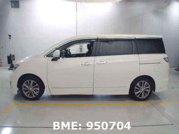 NISSAN ELGRAND RIDER - BLACK LINE