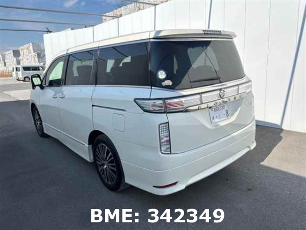 NISSAN ELGRAND HIGHWAY STAR