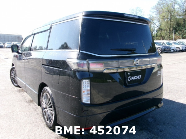 NISSAN ELGRAND 250 HIGHWAY STAR