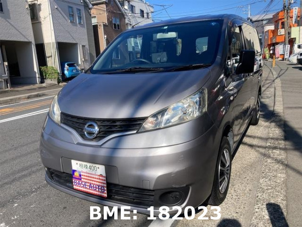 NISSAN NV200