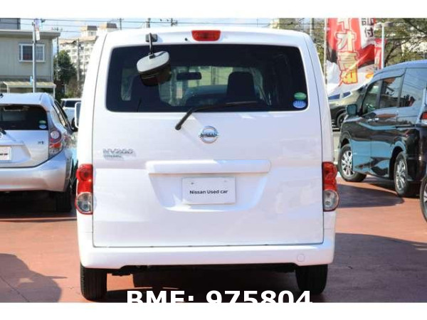 NISSAN NV200