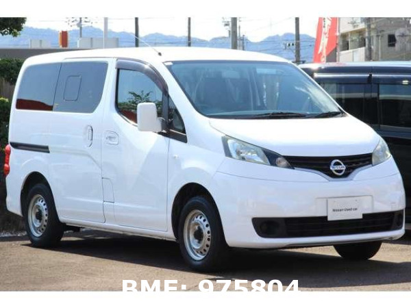 NISSAN NV200